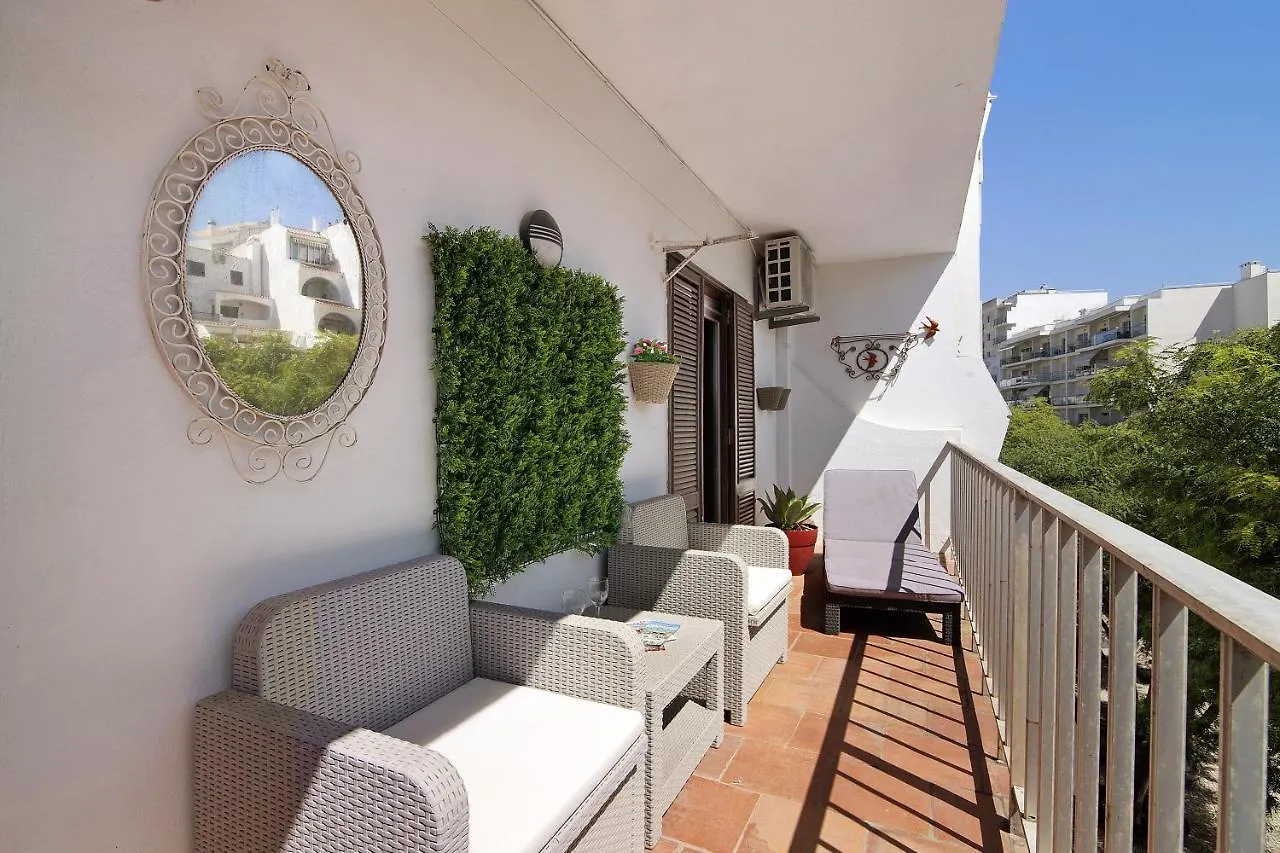 Hanna'S Sunny Apartment Albufeira